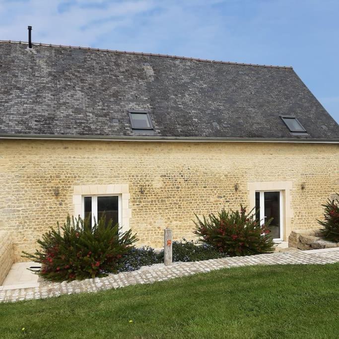 Les Gites Du Val Mandeville-en-Bessin Bagian luar foto
