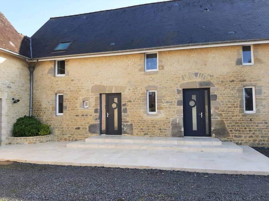Les Gites Du Val Mandeville-en-Bessin Bagian luar foto