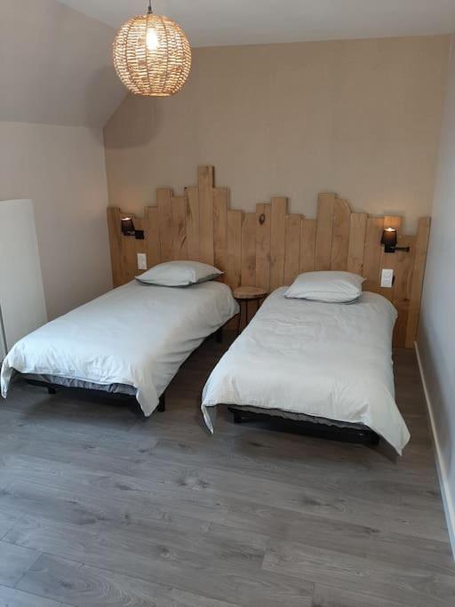 Les Gites Du Val Mandeville-en-Bessin Bagian luar foto